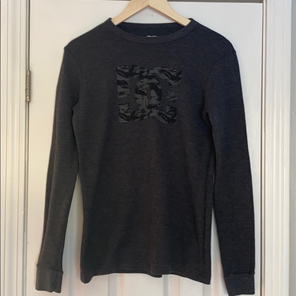 Men’s DC long sleeve shirt